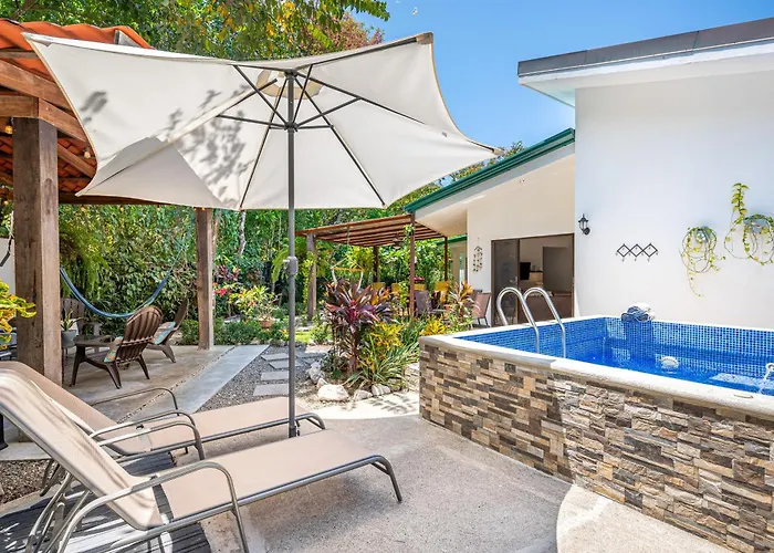 Pool & Large Patio: Playa Carrillo 3br Family Hébergement de vacances *